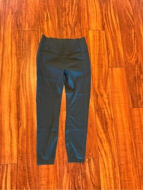 Halara M dark green High-Waist Athletic Leggings